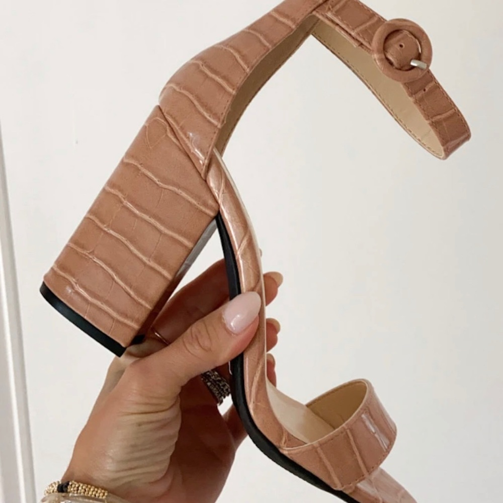 New-Block Heels - Picture 2 of 2